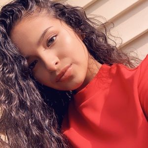 Meet your Posher, Carmen